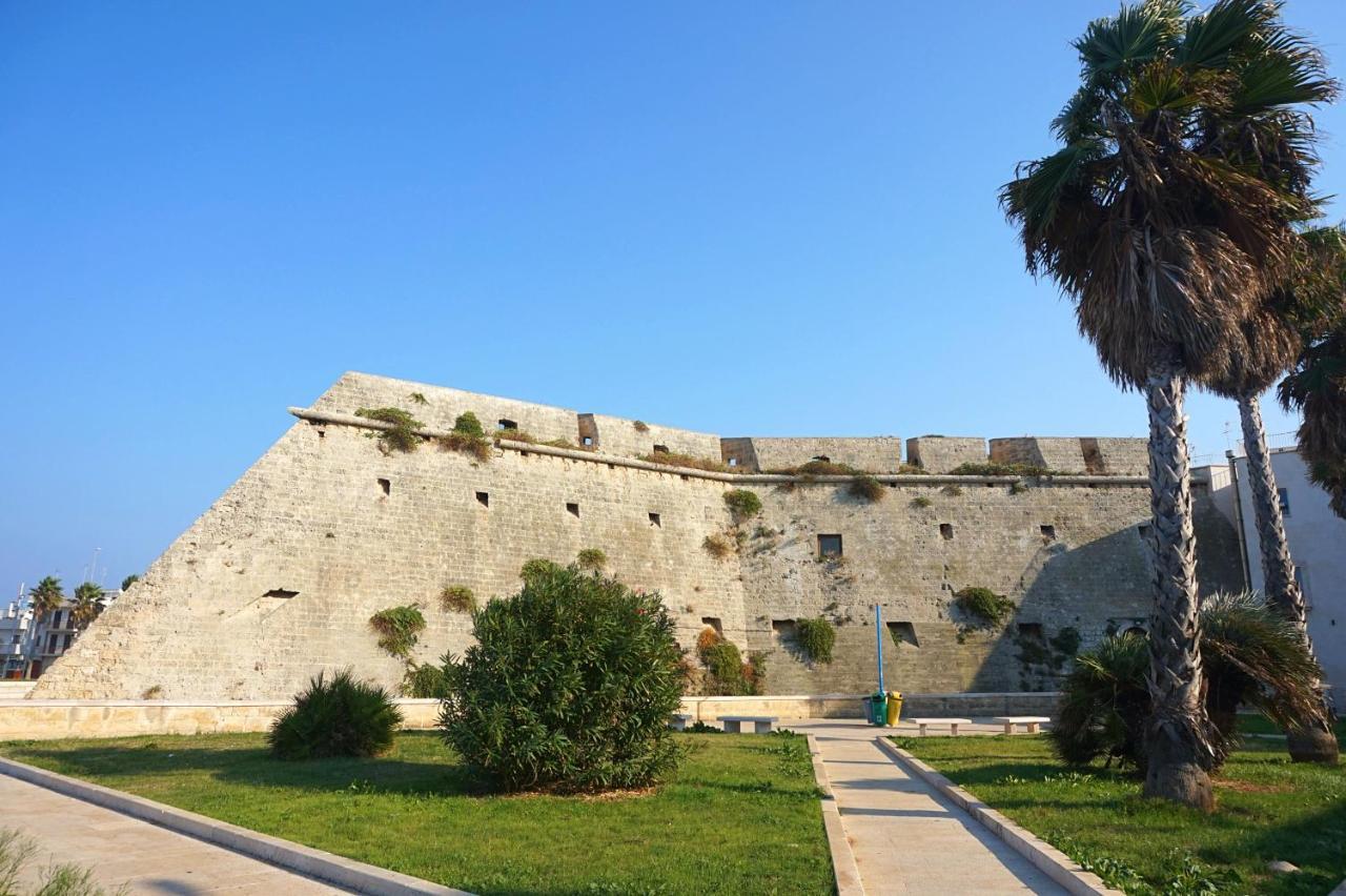 לינה וארוחת בוקר מולה די בארי Holithªy Molª מראה חיצוני תמונה